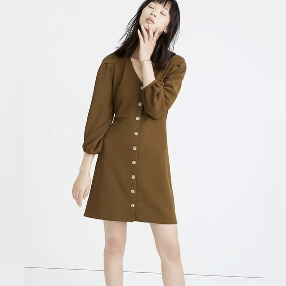 Madewell Dresses & Skirts - Madewell Army/Olive Green V-Neck Dress With Balloon Sleeves
